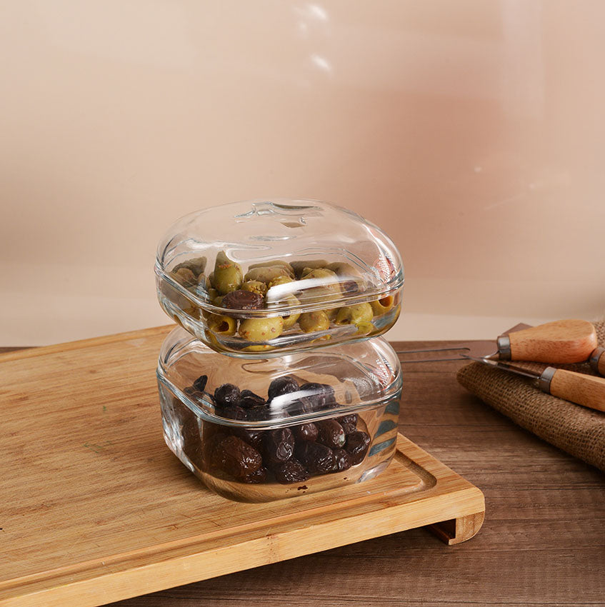 Paşabahçe Two Plus containers stacked with snacks inside