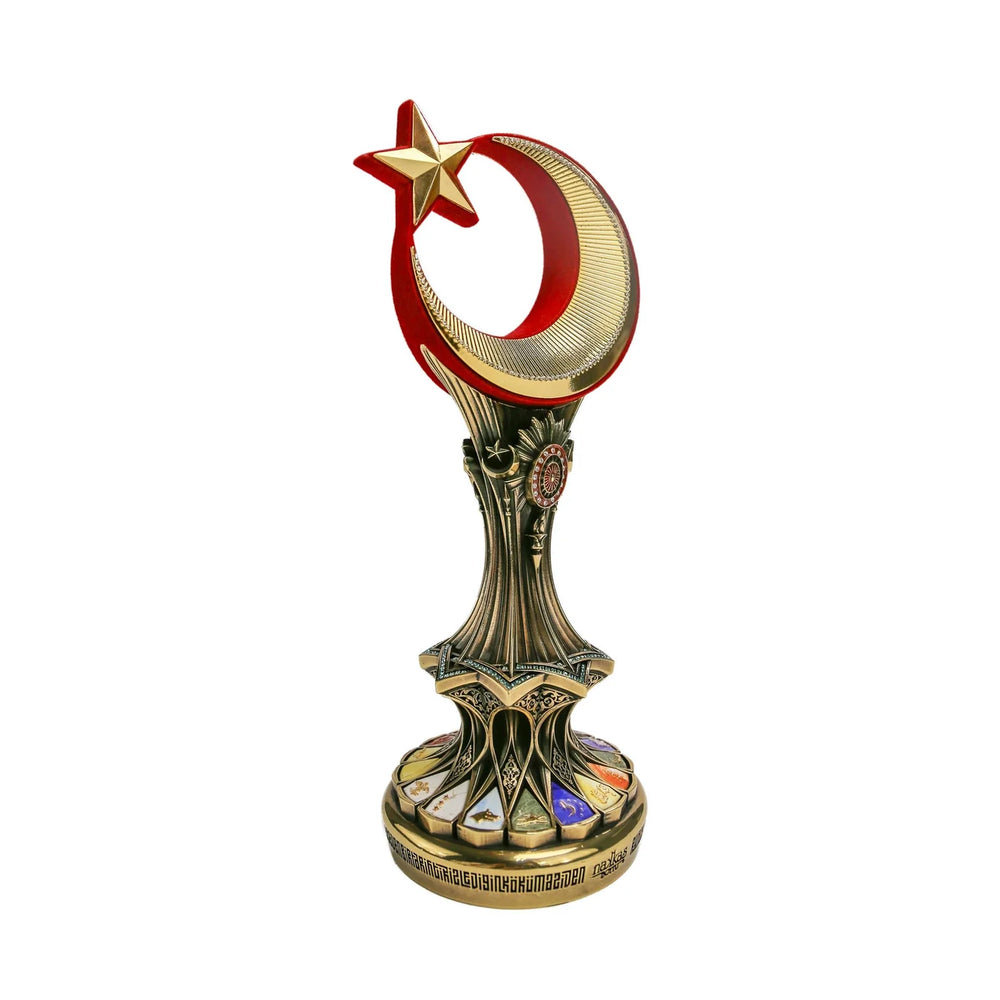 Rear angled view of Nakkaş Türkboytu ornament