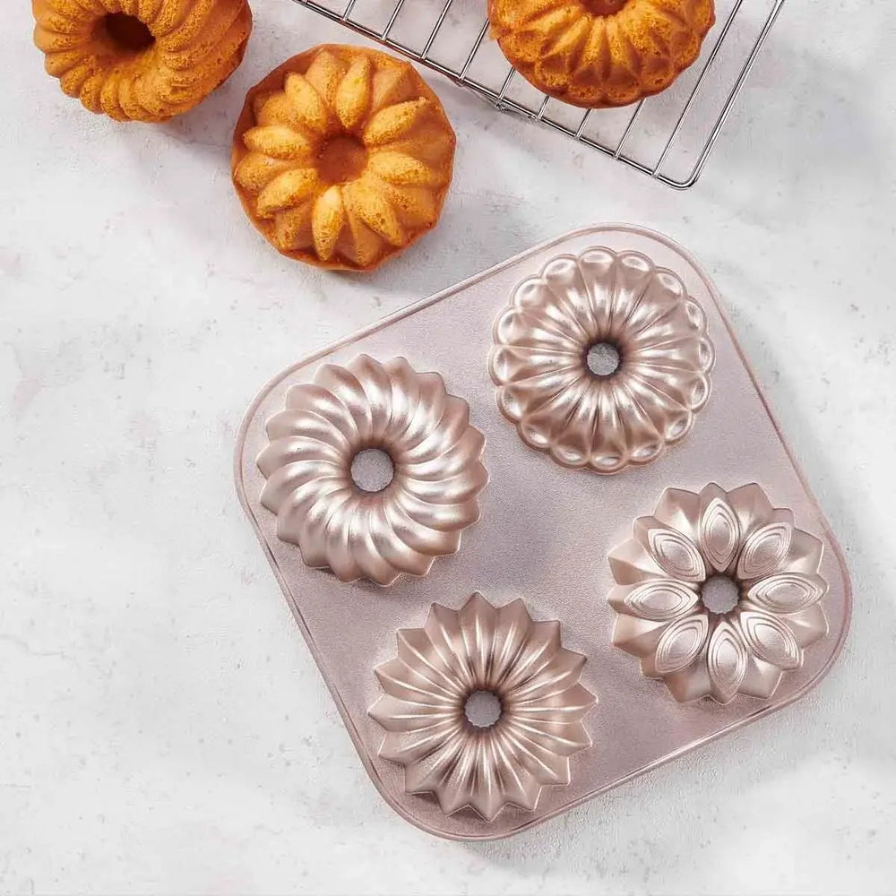 Korkmaz Pasty 4-Cup Mini Cake & Muffin Mould