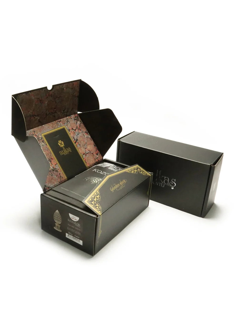 Nakkaş presentation boxes for the pine cone ornament