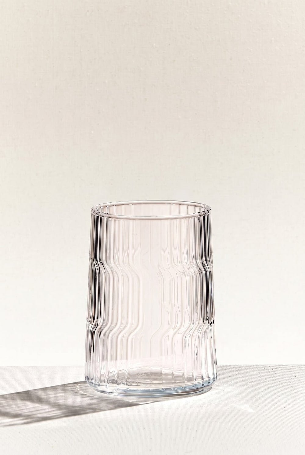Paşabahçe Dunes short tumbler with wavy vertical lines