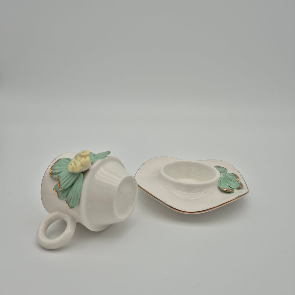 Daisy cup and saucer showing their undersides
